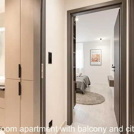 Buda Side Luxury 3-4-5 Apartman *